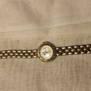 Vintage Disney Mickey  Mouse Watch- NEEDS BATTERIES